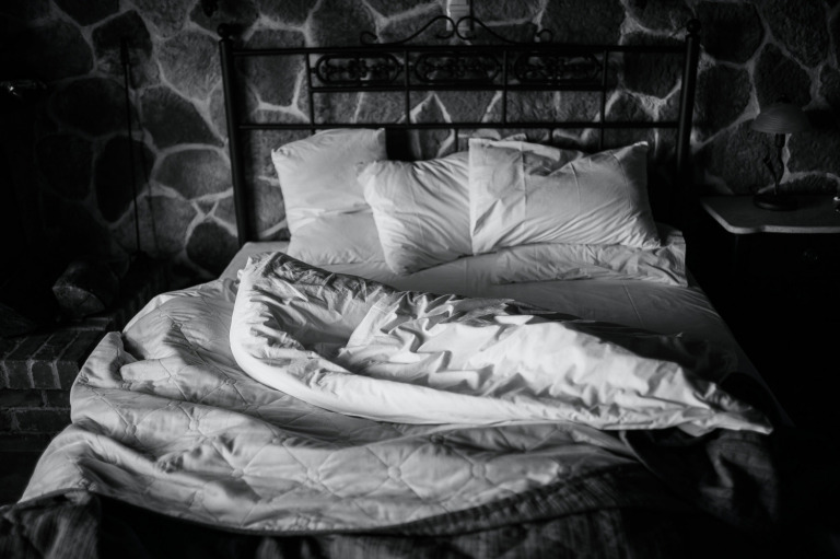Sensory weighted blankets: best sleep aid alternative to tablets